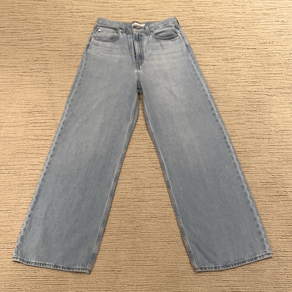 Women’s Levi’s High Rise Loose Fit Jeans.